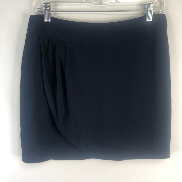 Banana Republic Dresses & Skirts - Banana Republic navy blue detail faux wrap mini skirt sz 8